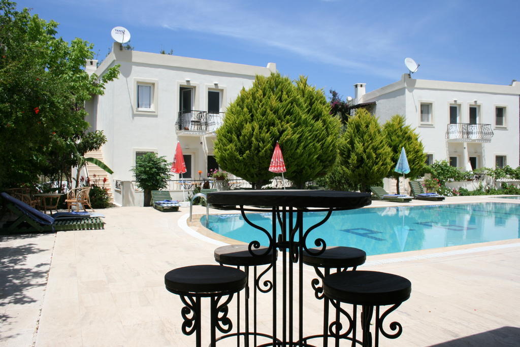 Paradise Garden Gumusluk Evleri Aparthotel Esterno foto