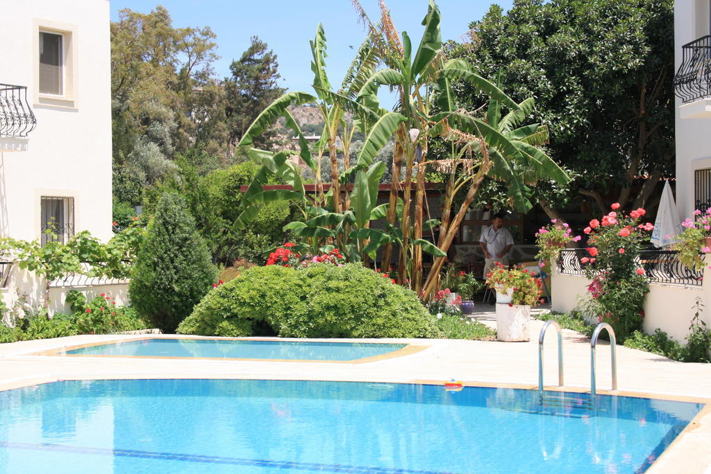Paradise Garden Gumusluk Evleri Aparthotel Esterno foto