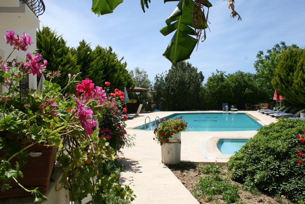 Paradise Garden Gumusluk Evleri Aparthotel Esterno foto