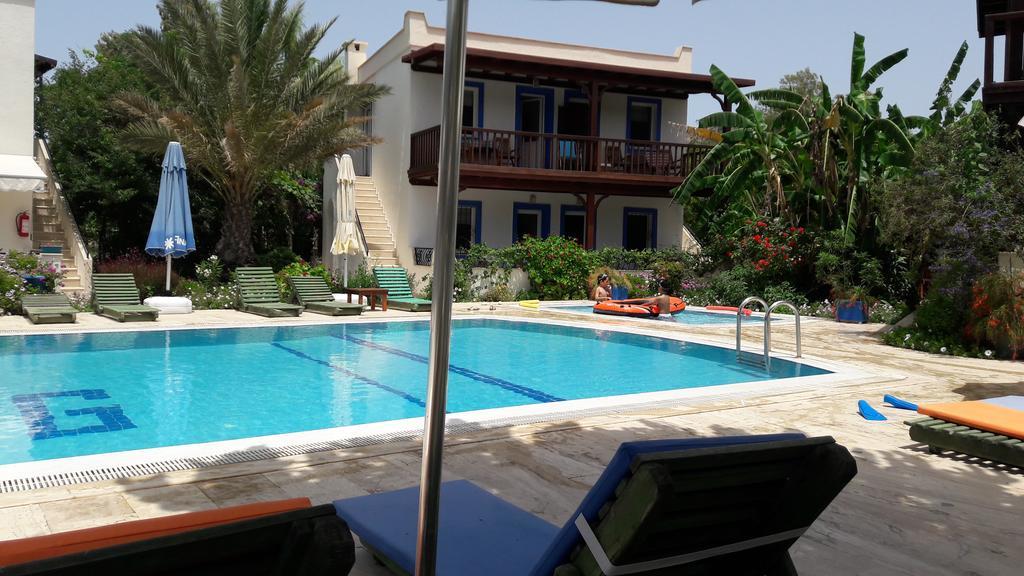 Paradise Garden Gumusluk Evleri Aparthotel Esterno foto